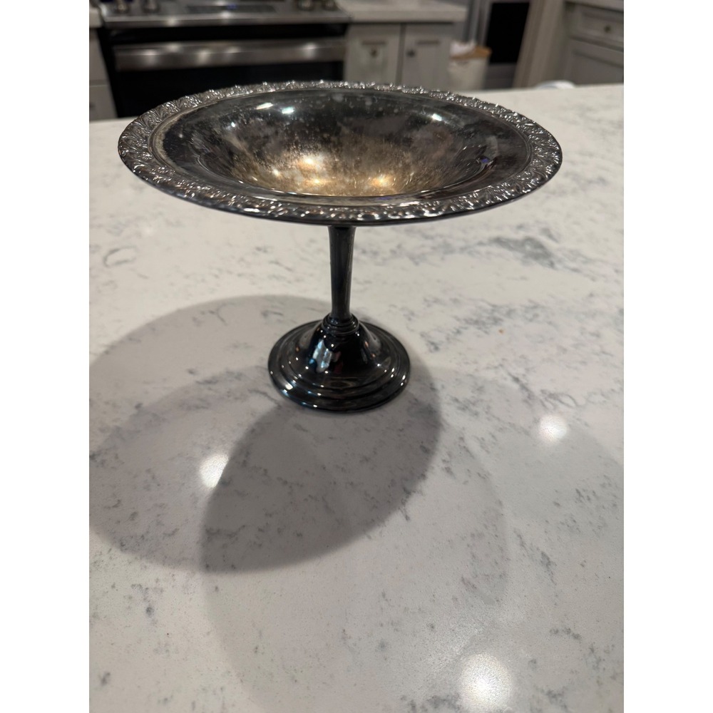 William Rogers Silverplate Compote Pedestal Bowl Floral Rim Vintage 740 Silver